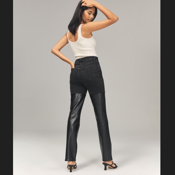 Abercrombie Women's Mixed Fabric Ultra High Rise 90s Straight Jean 14/33 Black - Picture 4 of 12